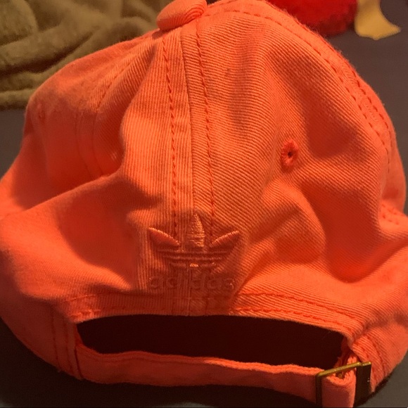 Cute pink Adidas hat - Picture 2 of 4